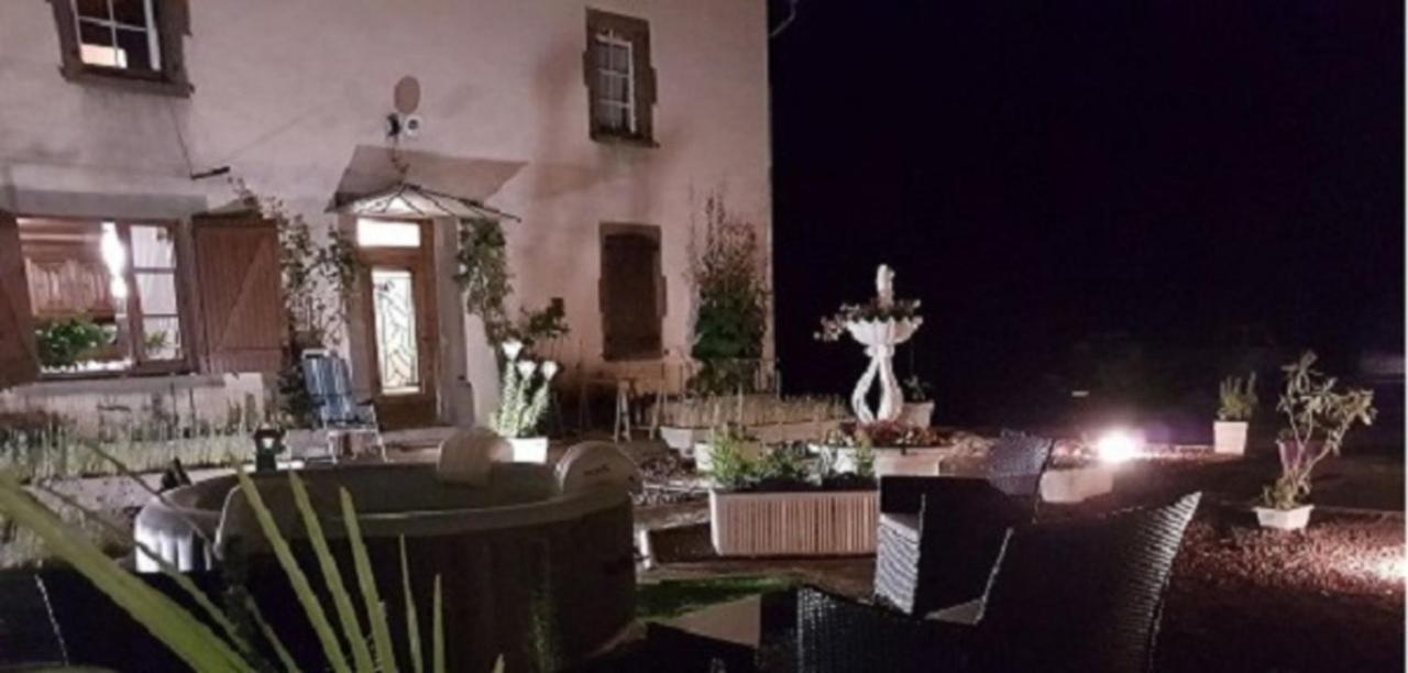 La Douce Parenthese B&B Entre Bois Et Champs 3 Chambres-Accueil Motards Montirat  Exterior foto